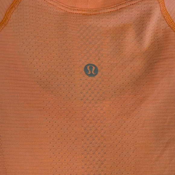 Lululemon Swiftly Tech Short Sleeve Shirt 2.0 - Picture 4 of 6